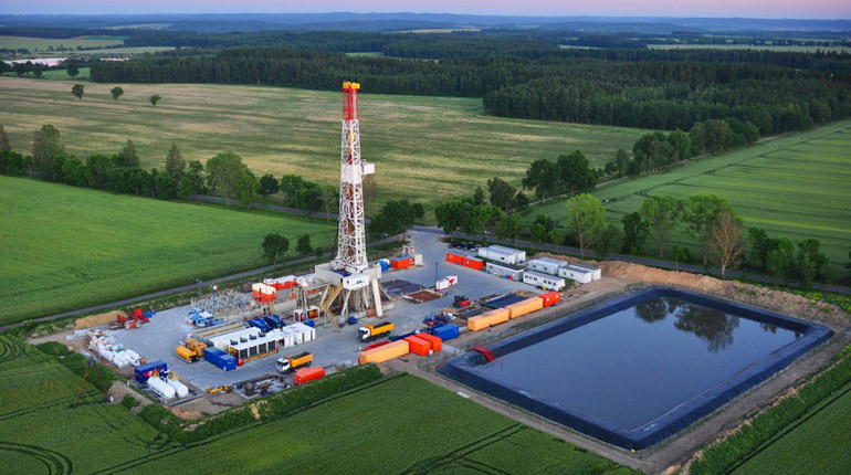 The EU must seize the opportunity of domestic shale gas to help meet its emissions goals and reduce its dependence on foreign suppliers. (3Legs Resources)