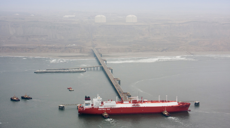 LNG Barcelona Knutsen loading up at Peru's Pampa Melchorita liquefaction facility. (Repsol)