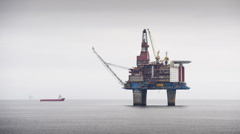 Prices may be down and the oil and gas rig count falling, but the effect on global output has been minimal so far. (Statoil)
