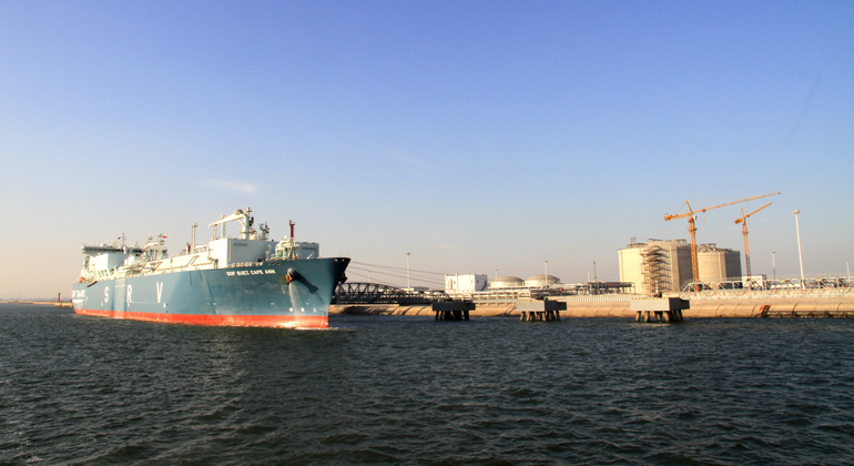 Tianjin LNG terminal. The high cost of LNG in Asia has sparked interest in a regional hub. (CNOOC Tianjin LNG)