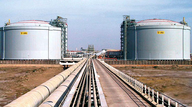 Petronet's Kochi LNG terminal. The company's contract with Rasgas provides the bulk of India's LNG. (Petronet)