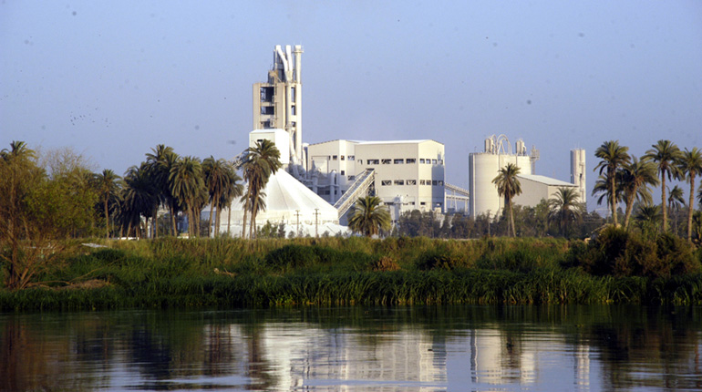 El Minya cement plant. A number of cement makers are preparing to move from gas to coal. (Suez Cement)