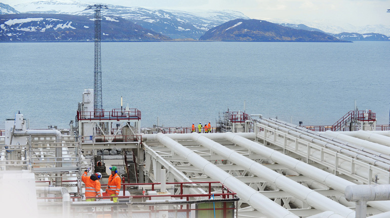 Statoil expects spot prices to remain competitive when oil-linked prices drop. (Statoil)