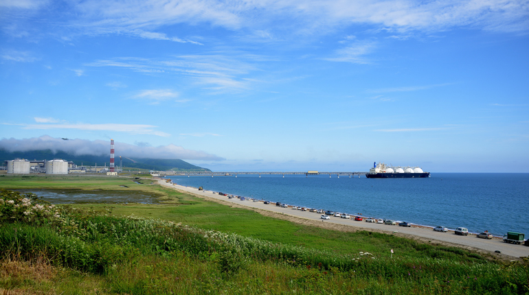 The inclusion of the South Kirinskoye field in the US sanctions list will delay the third train at Sakhalin 2. (Gazprom)