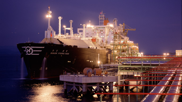 An LNG tanker at South Korea’s Incheon terminal. The country’s demand for the fuel has dropped. (Kogas)