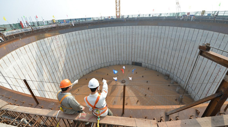 Construction work at China’s Tianjin LNG terminal. (CNOOC Tianjin LNG)