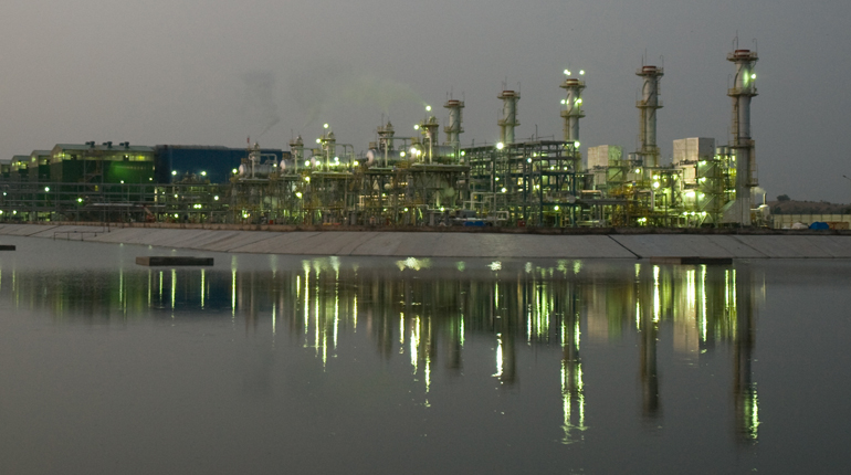 The Mangela oil processing terminal in Rajasthan. India needs to expand its fossil fuel reserves. (Cairn Energy)