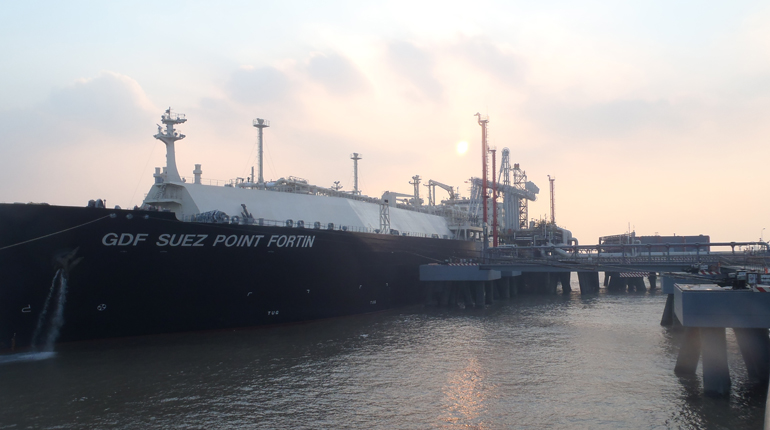 GDF Suez’s Point Fortin LNG carrier being unloaded at PetroChina’s Caofeidian terminal in November. (Engie)