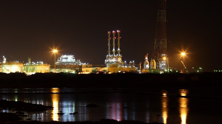 The KG-D6 onshore gas terminal. India has LNG contracts with Qatar, Australia and the US. (Niko Resources)