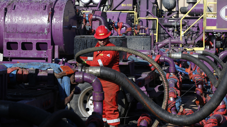 Fracking in Colorado. Veterans are increasingly moving up from blue-collar jobs to managerial positions. (PA)