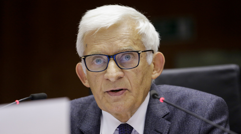 MEP Jerzy Buzek: ‘Nord Stream 2 fundamentally endangers the EU’s energy security.’ (EP)