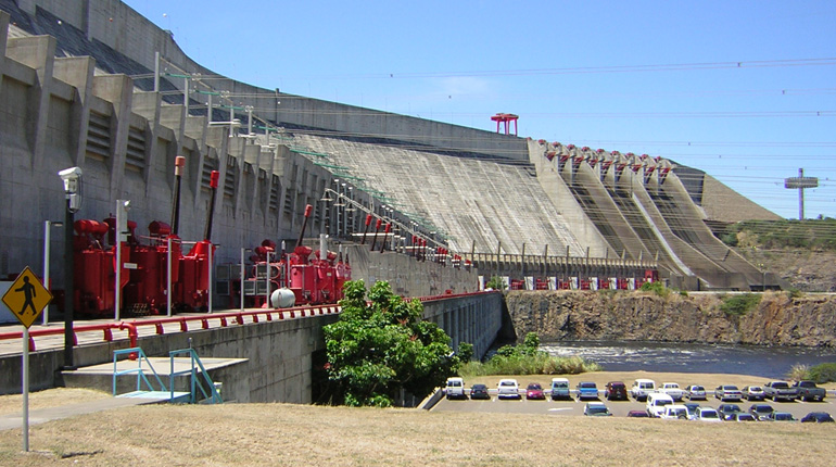 Water levels at the Guri Dam dropped during previous El Niños. (Davidusb)