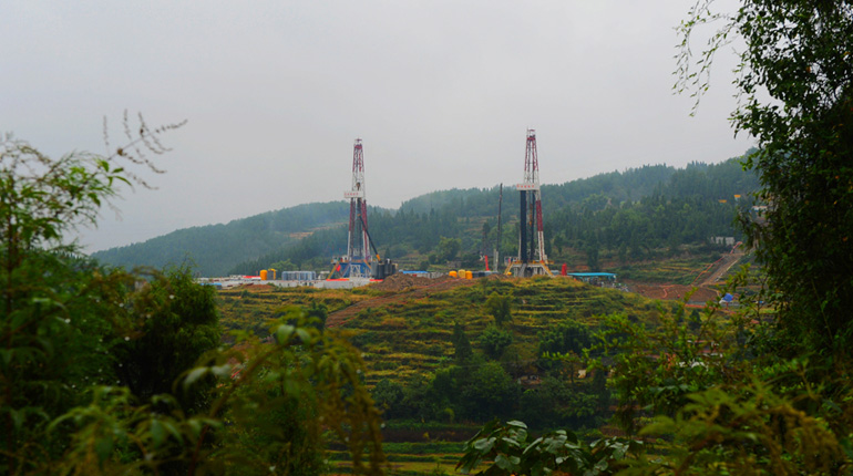 Sinopec shale rigs. Beijing is leaning heavily on the company to hit national shale output targets. (Sinopec)
