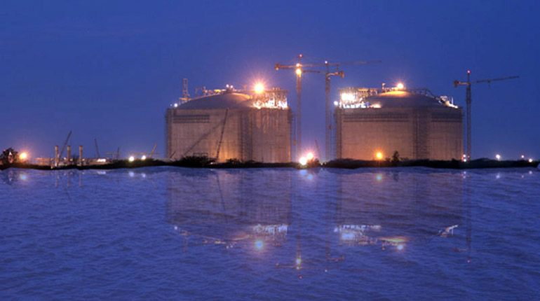 Hazira LNG terminal in Gujarat. LNG terminals are suffering from regulatory problems. (Hazira LNG and port)