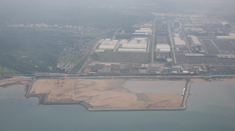 CNOOC’s Hainan LNG terminal. Weak Chinese demand means the facility is largely idle. (CNOOC)