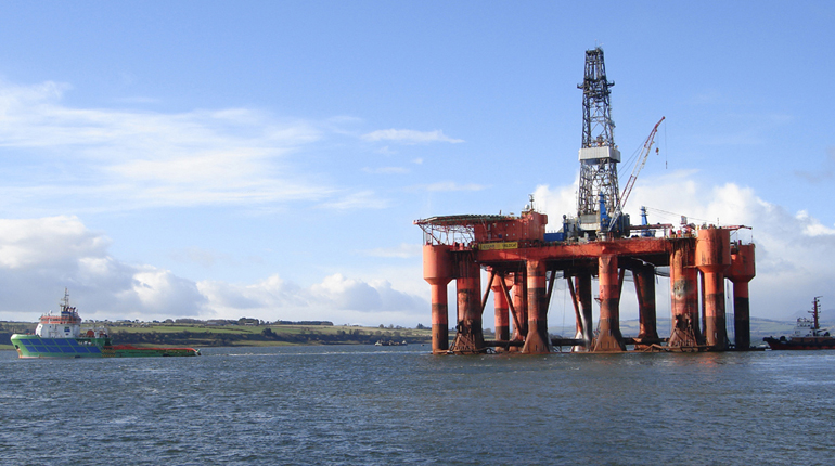 An Indian offshore platform. The country has revised its E&P guidelines to appeal to IOCs. (Essar)