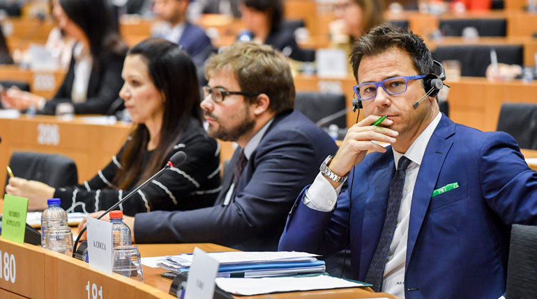 ITRE has backed proposals for more transparency in IGAs and for strengthened supply security regulations. (EP)