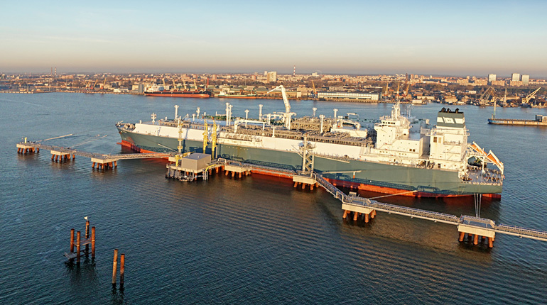 The FSRU Independence at Klaipeda. Lithuania’s plans to become a gas trading hub have stalled. (Höegh LNG)