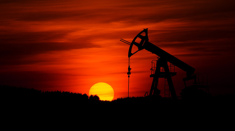 Oil derrick