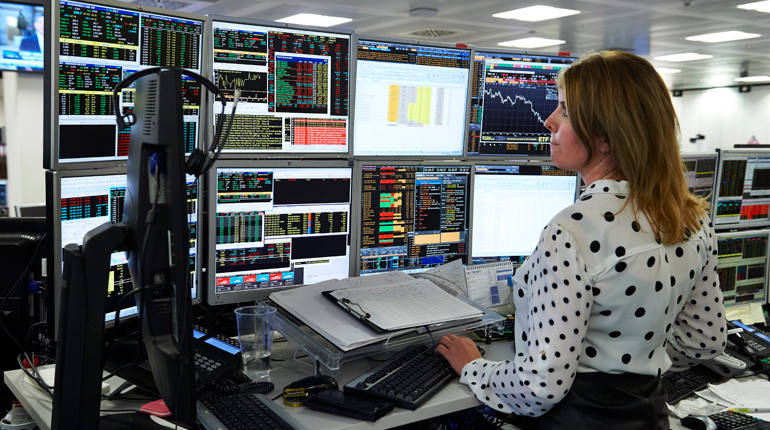 Traders at ETX Capital London