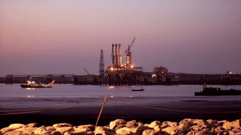 Construction work on the Iran LNG project.