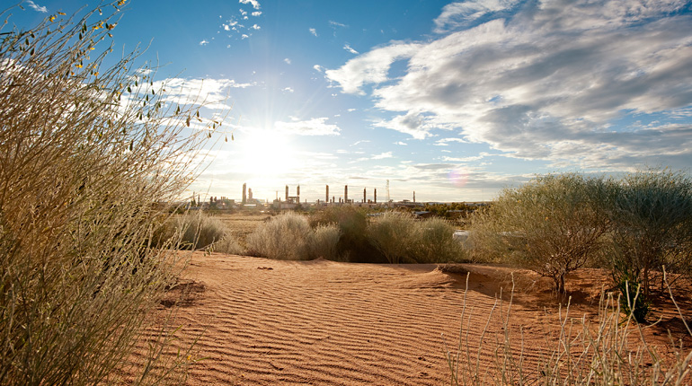 A coalition of US cities and states have pledged their commitment to the Paris agreement.