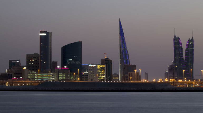Oman LNG plant with tanker